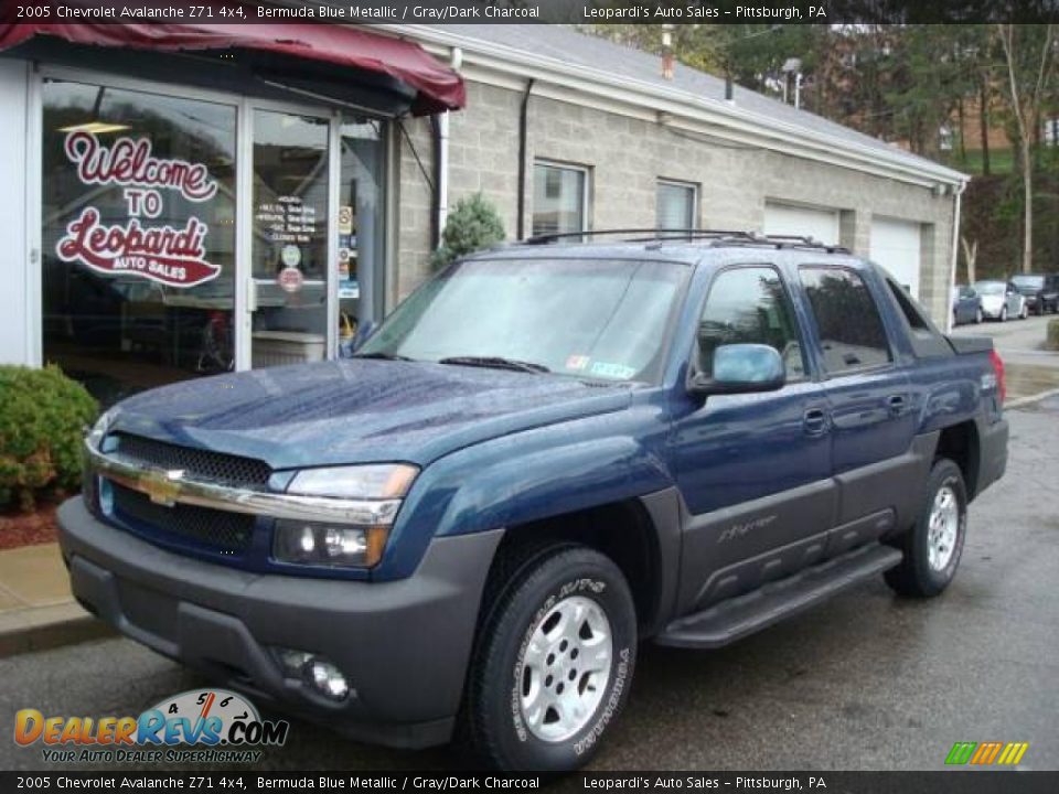 2005 Chevrolet Avalanche Z71 4x4 Bermuda Blue Metallic / Gray/Dark Charcoal Photo #1