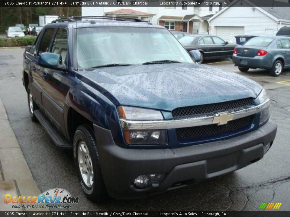 2005 Chevrolet Avalanche Z71 4x4 Bermuda Blue Metallic / Gray/Dark Charcoal Photo #5