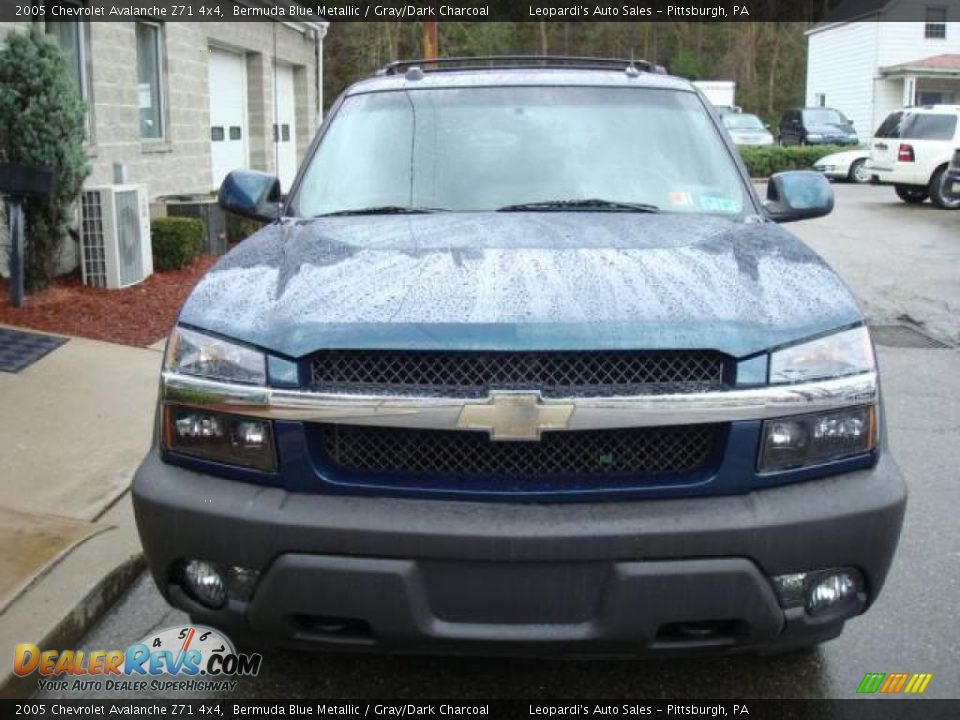 2005 Chevrolet Avalanche Z71 4x4 Bermuda Blue Metallic / Gray/Dark Charcoal Photo #6