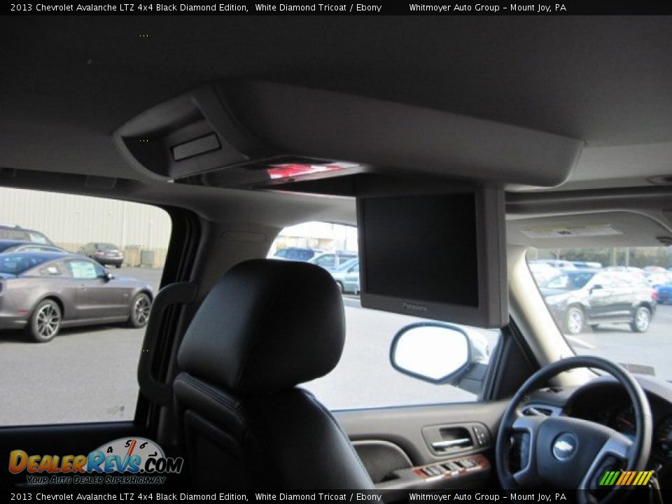 2013 Chevrolet Avalanche LTZ 4x4 Black Diamond Edition White Diamond Tricoat / Ebony Photo #7
