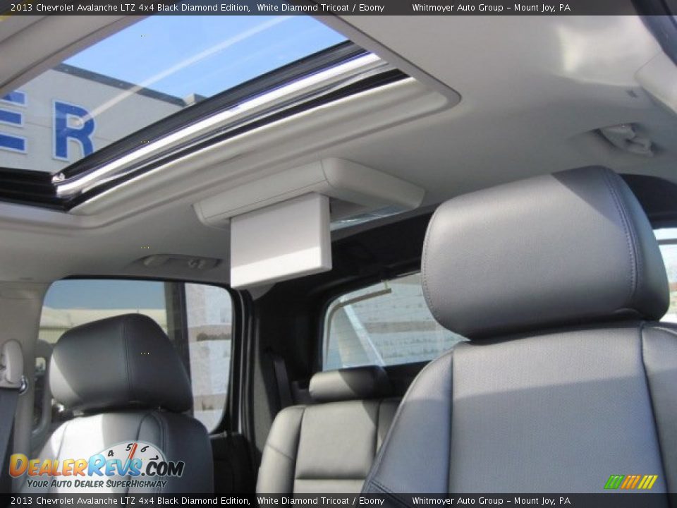 2013 Chevrolet Avalanche LTZ 4x4 Black Diamond Edition White Diamond Tricoat / Ebony Photo #8