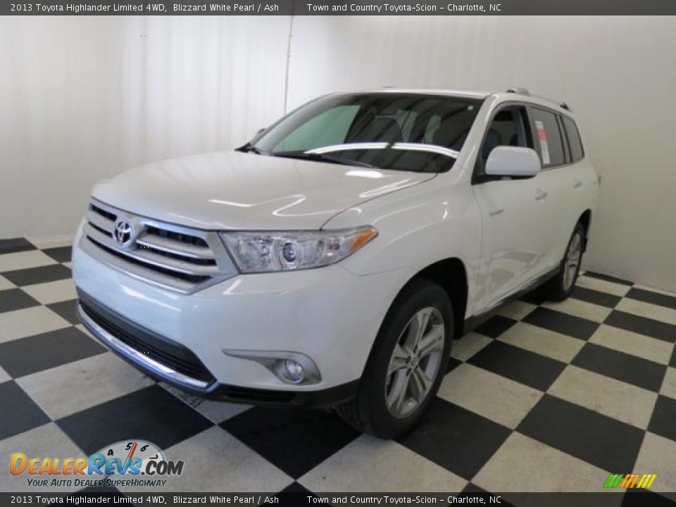 2013 Toyota Highlander Limited 4WD Blizzard White Pearl / Ash Photo #3