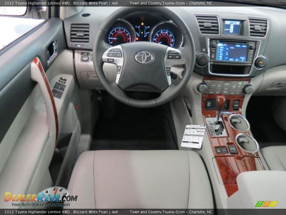 2013 Toyota Highlander Limited 4WD Blizzard White Pearl / Ash Photo #5