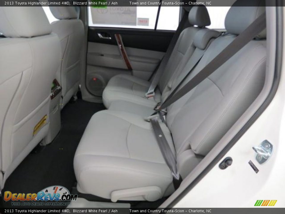 2013 Toyota Highlander Limited 4WD Blizzard White Pearl / Ash Photo #6