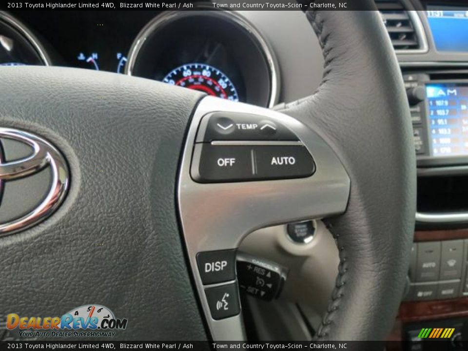 2013 Toyota Highlander Limited 4WD Blizzard White Pearl / Ash Photo #17