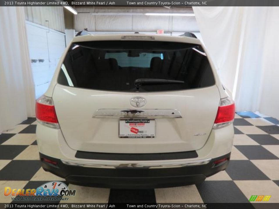 2013 Toyota Highlander Limited 4WD Blizzard White Pearl / Ash Photo #21