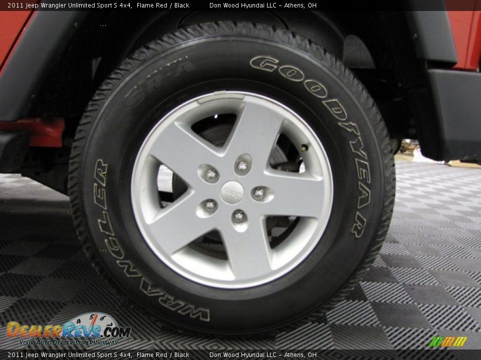 2011 Jeep Wrangler Unlimited Sport S 4x4 Flame Red / Black Photo #22