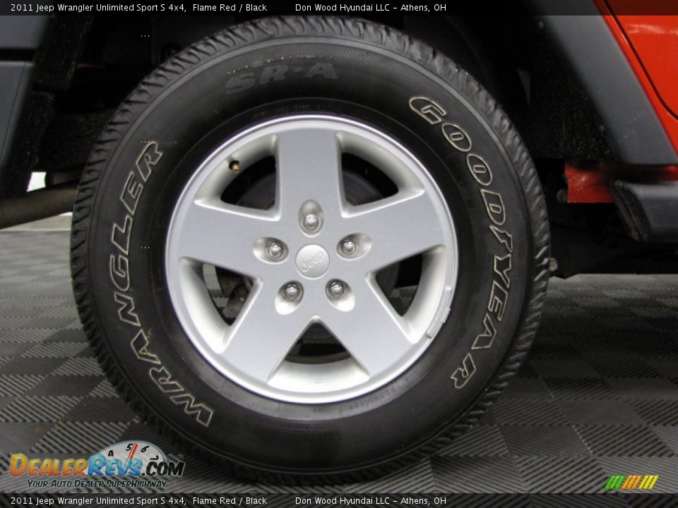 2011 Jeep Wrangler Unlimited Sport S 4x4 Flame Red / Black Photo #24