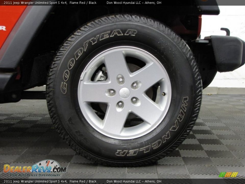 2011 Jeep Wrangler Unlimited Sport S 4x4 Flame Red / Black Photo #25