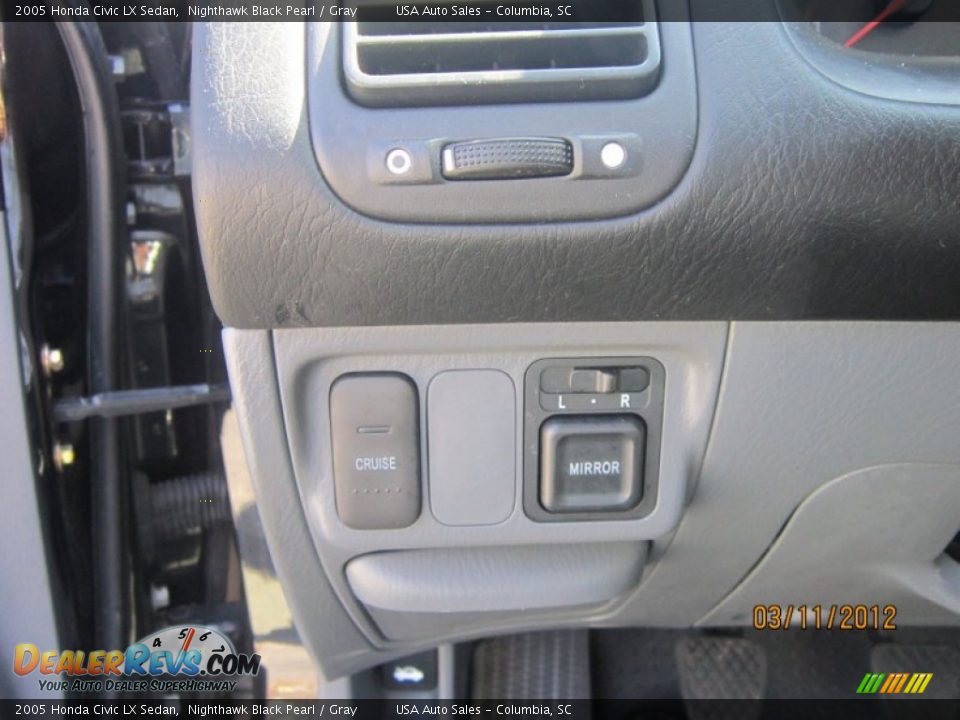 2005 Honda Civic LX Sedan Nighthawk Black Pearl / Gray Photo #16