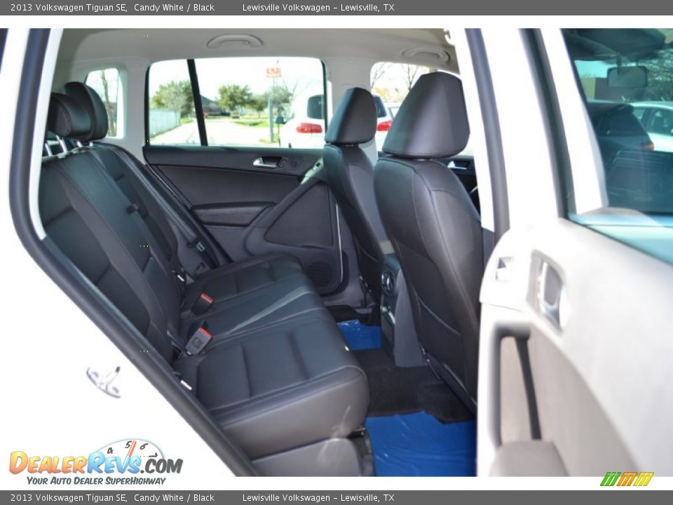 2013 Volkswagen Tiguan SE Candy White / Black Photo #4