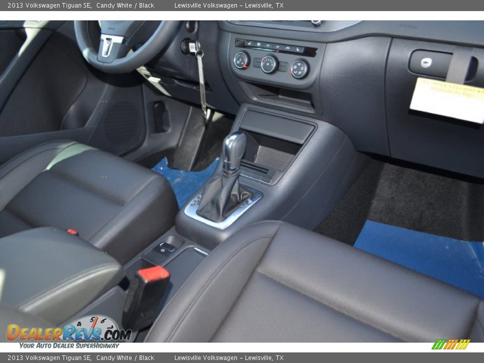 2013 Volkswagen Tiguan SE Candy White / Black Photo #6