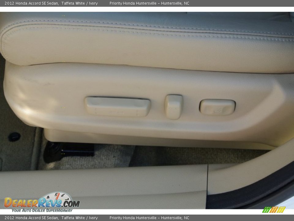 2012 Honda Accord SE Sedan Taffeta White / Ivory Photo #10