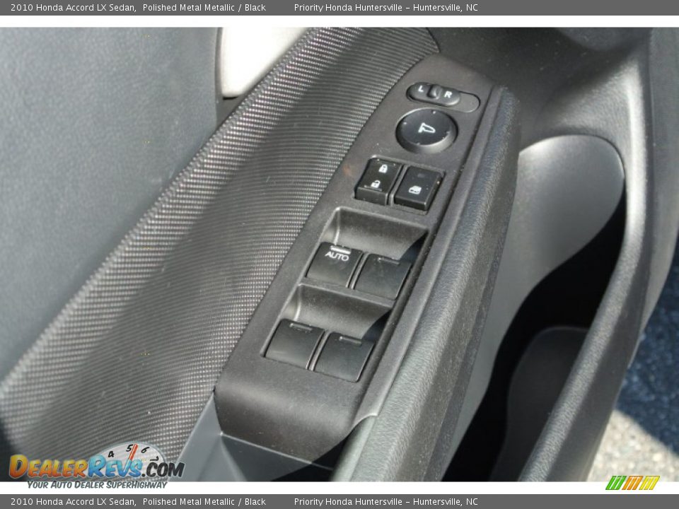 2010 Honda Accord LX Sedan Polished Metal Metallic / Black Photo #12
