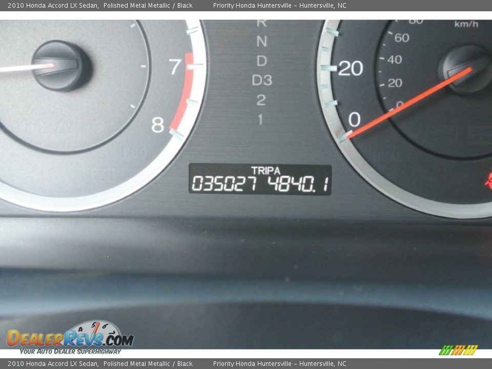 2010 Honda Accord LX Sedan Polished Metal Metallic / Black Photo #17