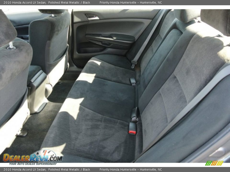 2010 Honda Accord LX Sedan Polished Metal Metallic / Black Photo #18