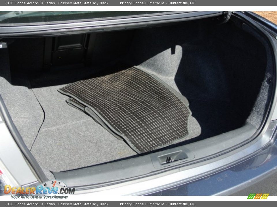 2010 Honda Accord LX Sedan Polished Metal Metallic / Black Photo #19