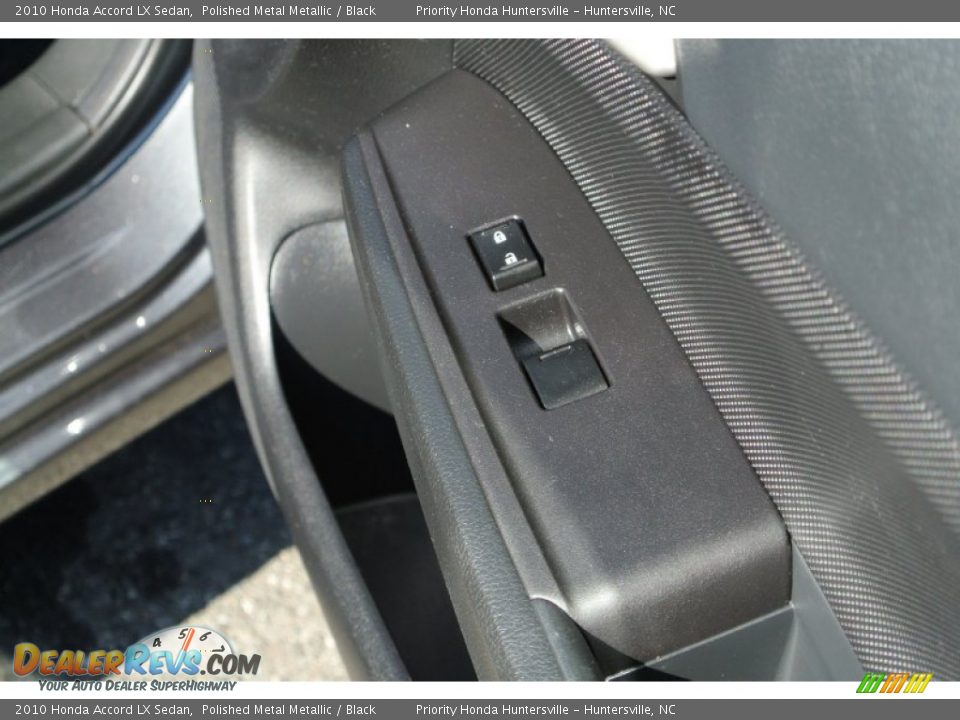 2010 Honda Accord LX Sedan Polished Metal Metallic / Black Photo #22