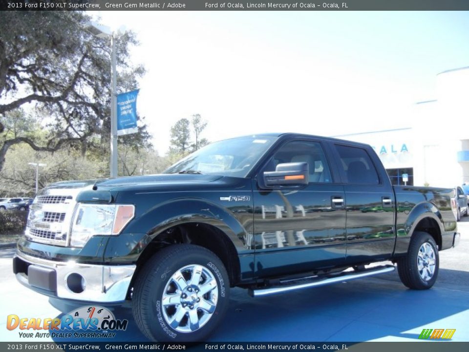 Front 3/4 View of 2013 Ford F150 XLT SuperCrew Photo #1