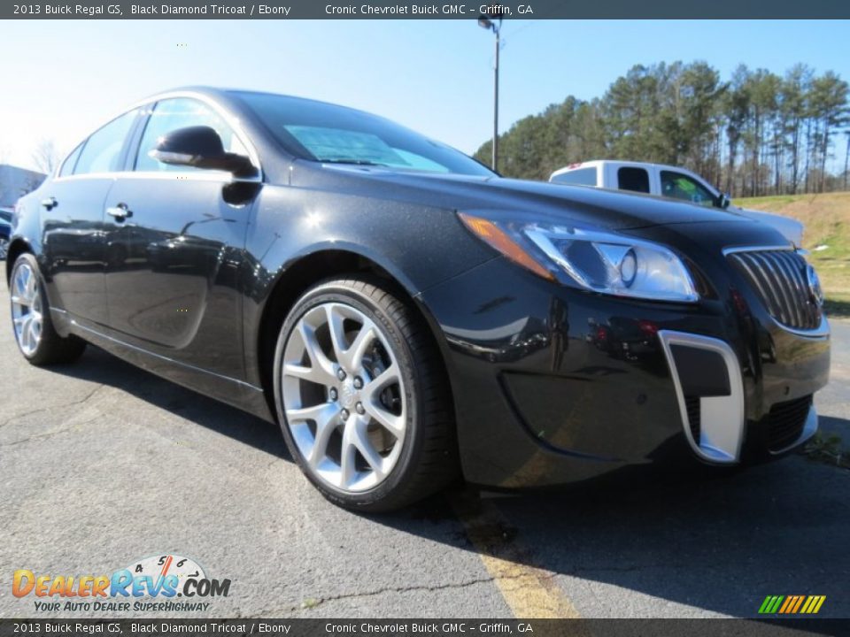 Front 3/4 View of 2013 Buick Regal GS Photo #1