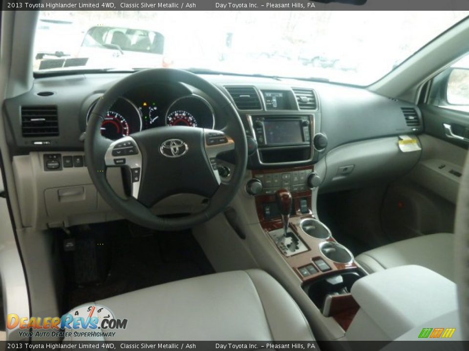 2013 Toyota Highlander Limited 4WD Classic Silver Metallic / Ash Photo #15
