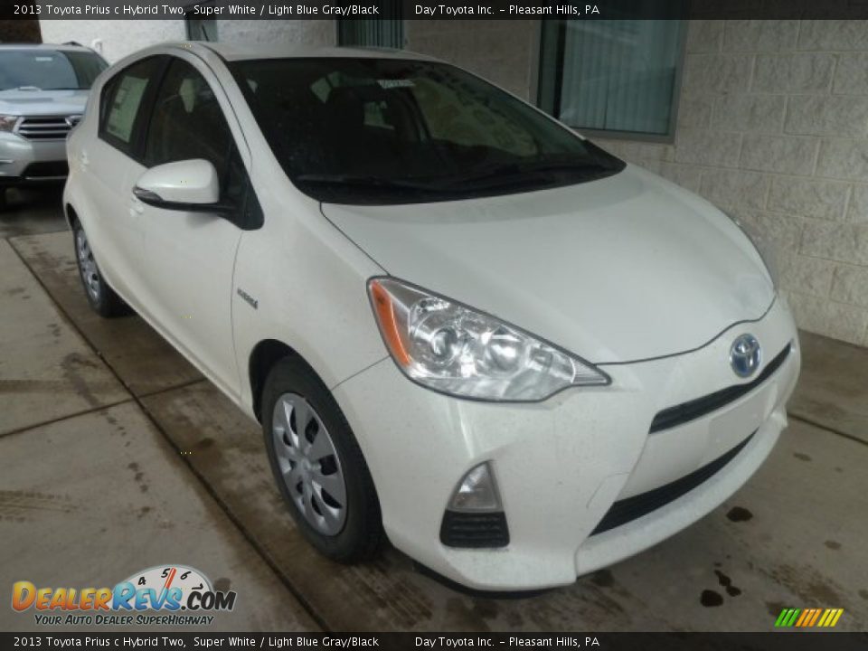 2013 Toyota Prius c Hybrid Two Super White / Light Blue Gray/Black Photo #7