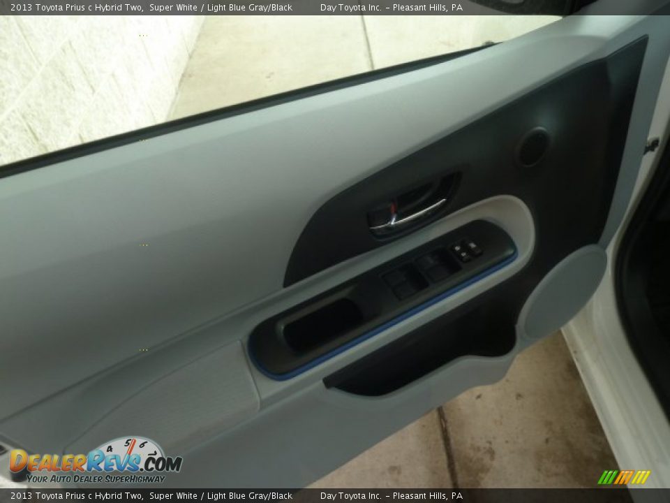 2013 Toyota Prius c Hybrid Two Super White / Light Blue Gray/Black Photo #16