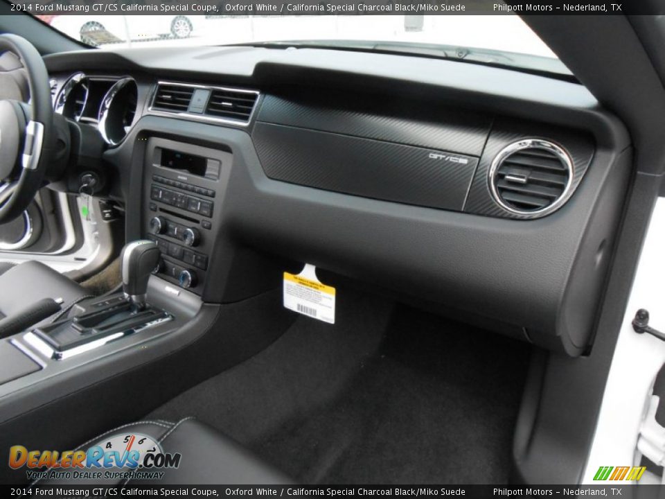 Dashboard of 2014 Ford Mustang GT/CS California Special Coupe Photo #17