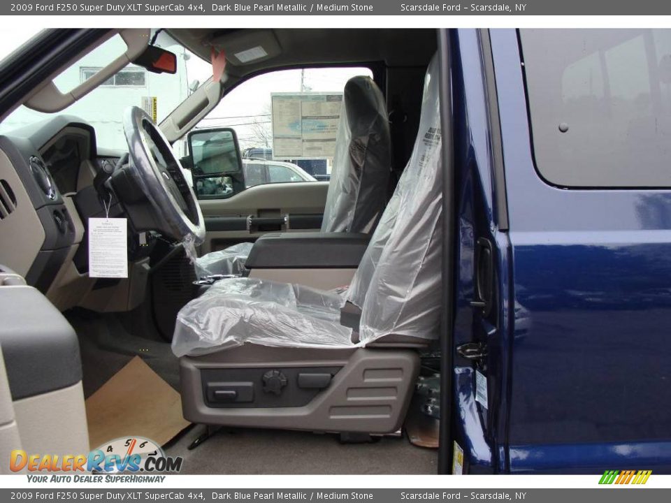 2009 Ford F250 Super Duty XLT SuperCab 4x4 Dark Blue Pearl Metallic / Medium Stone Photo #13