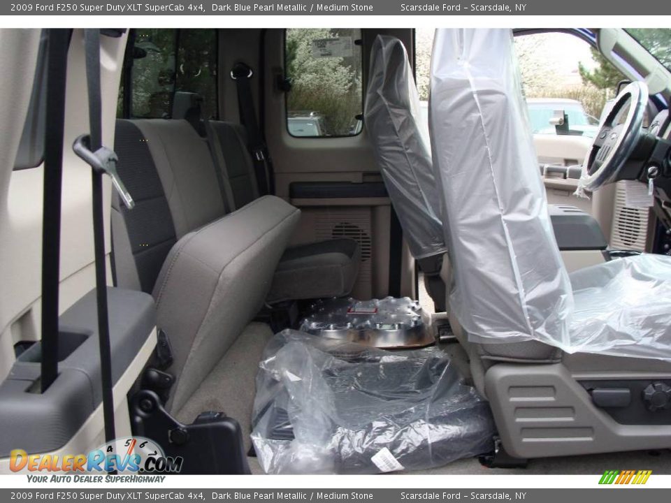 2009 Ford F250 Super Duty XLT SuperCab 4x4 Dark Blue Pearl Metallic / Medium Stone Photo #16