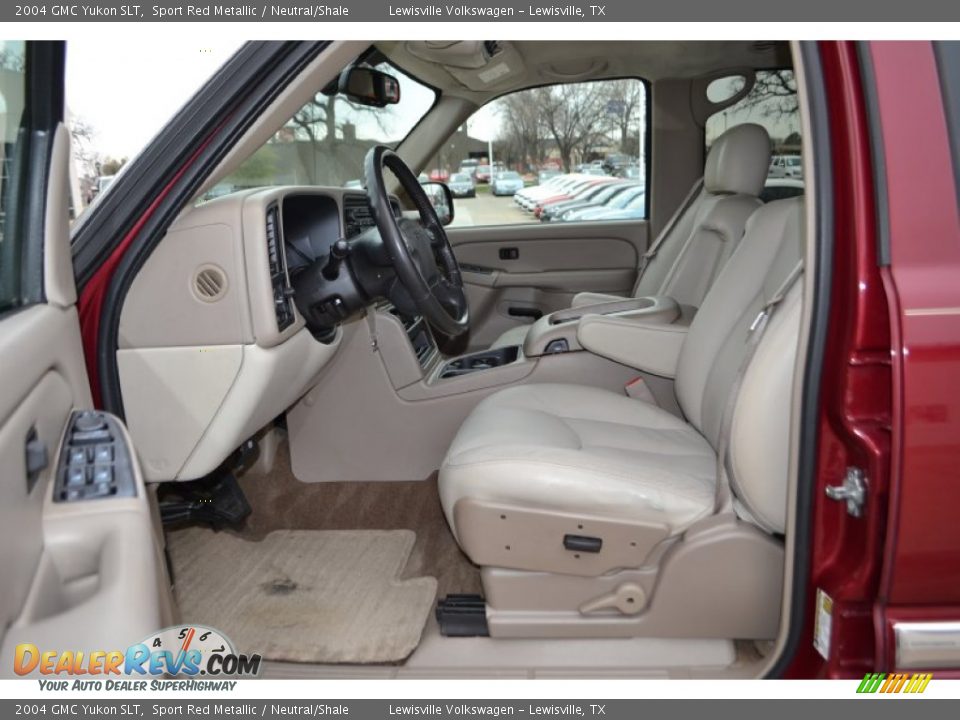 Neutral/Shale Interior - 2004 GMC Yukon SLT Photo #9