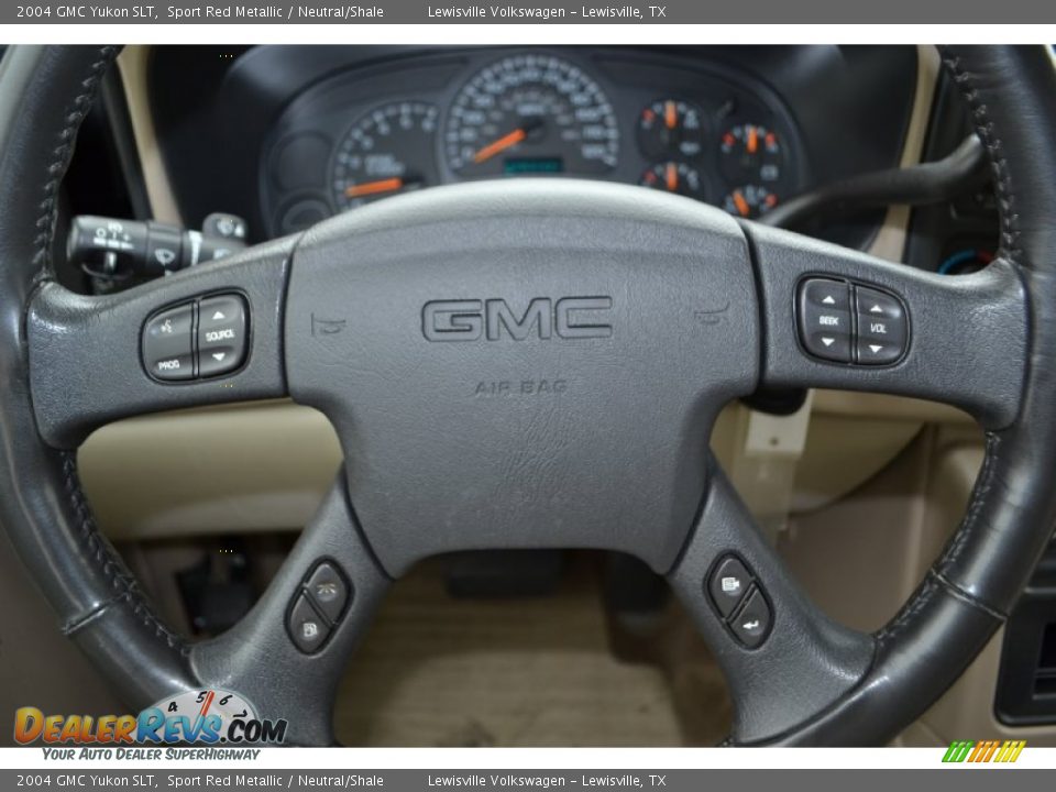 2004 GMC Yukon SLT Steering Wheel Photo #16