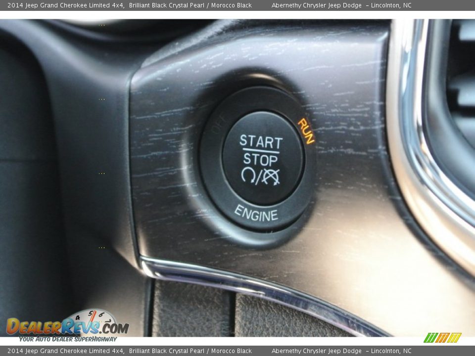 Controls of 2014 Jeep Grand Cherokee Limited 4x4 Photo #13