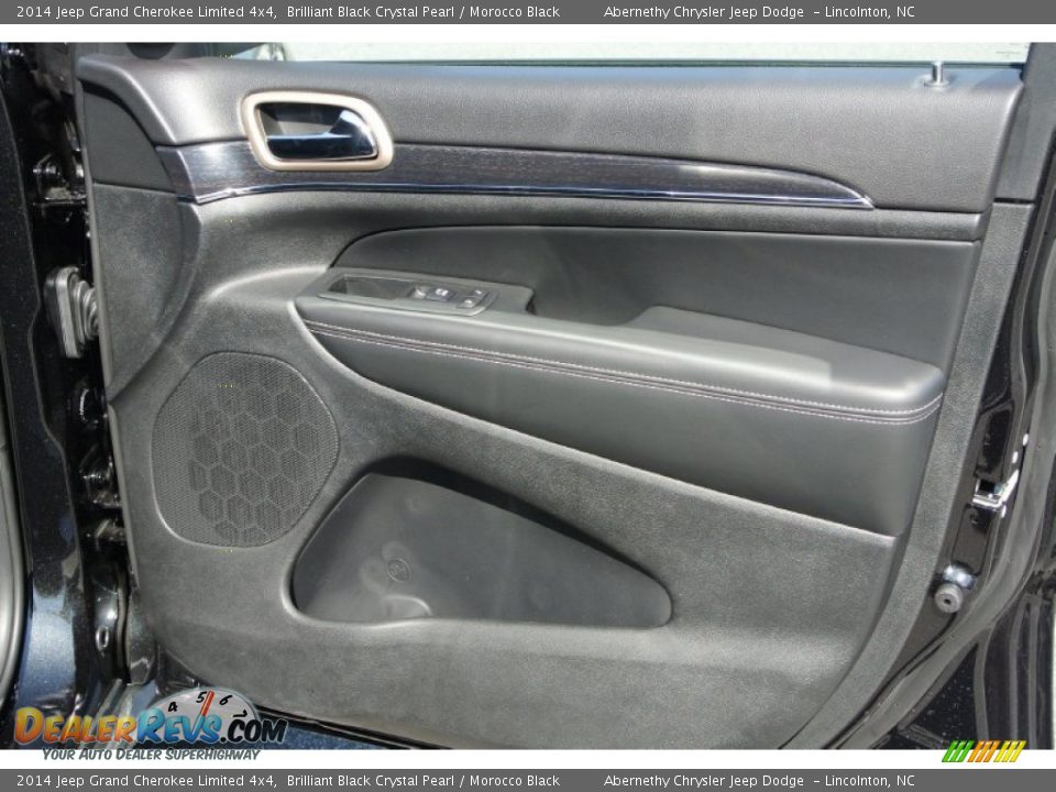 Door Panel of 2014 Jeep Grand Cherokee Limited 4x4 Photo #23
