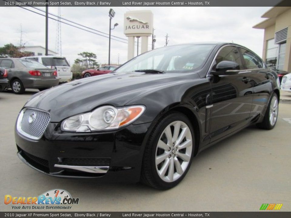 Front 3/4 View of 2010 Jaguar XF Premium Sport Sedan Photo #5