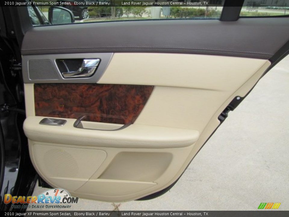 Door Panel of 2010 Jaguar XF Premium Sport Sedan Photo #36