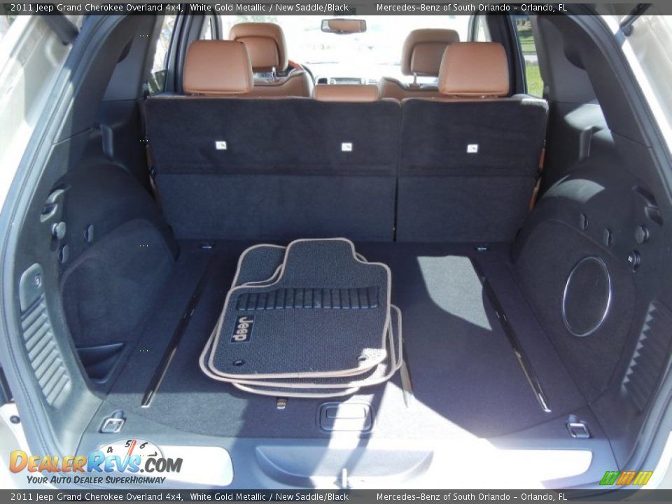 2011 Jeep Grand Cherokee Overland 4x4 White Gold Metallic / New Saddle/Black Photo #29