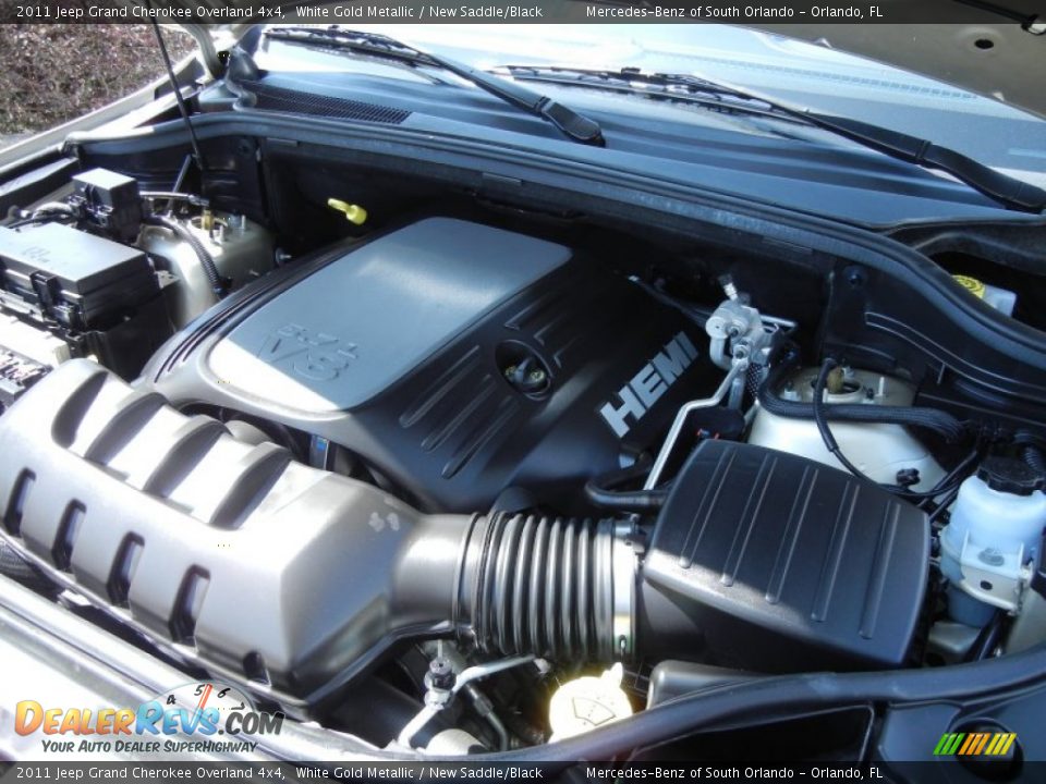 2011 Jeep Grand Cherokee Overland 4x4 White Gold Metallic / New Saddle/Black Photo #31