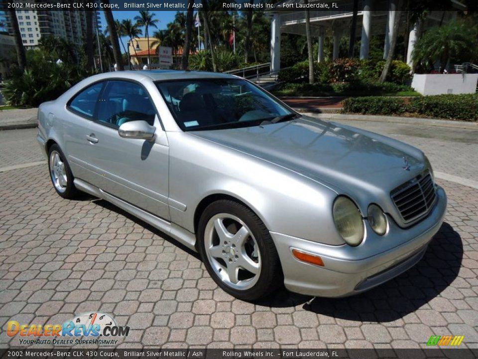 Front 3/4 View of 2002 Mercedes-Benz CLK 430 Coupe Photo #1