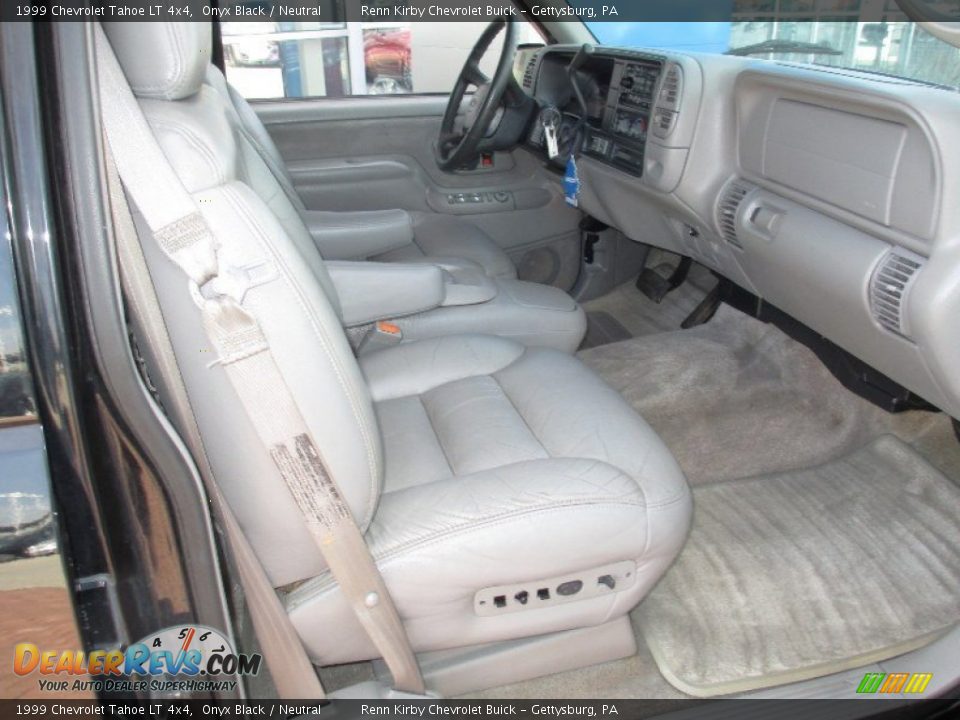 1999 Chevrolet Tahoe LT 4x4 Onyx Black / Neutral Photo #8