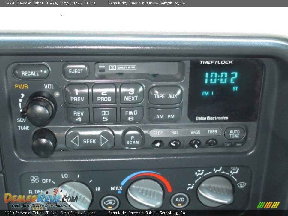 1999 Chevrolet Tahoe LT 4x4 Onyx Black / Neutral Photo #10