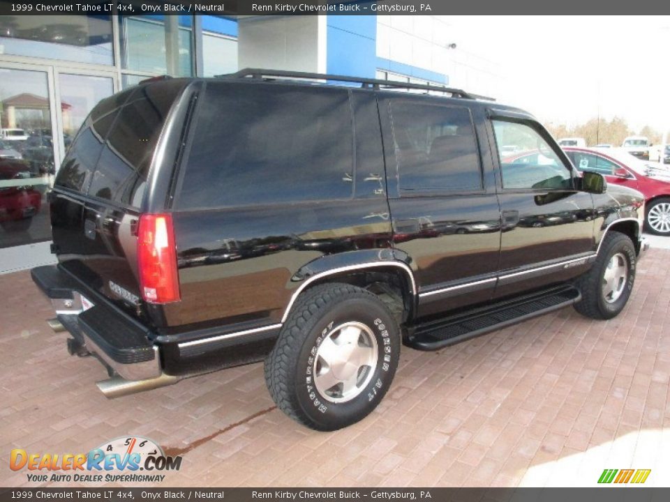 1999 Chevrolet Tahoe LT 4x4 Onyx Black / Neutral Photo #12