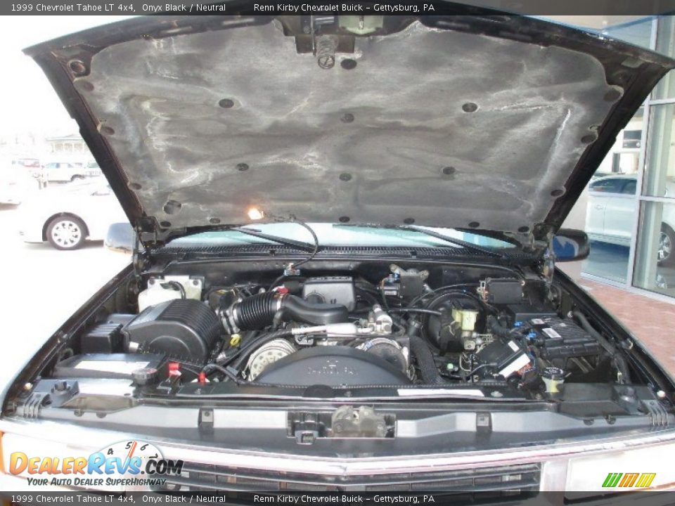 1999 Chevrolet Tahoe LT 4x4 Onyx Black / Neutral Photo #16