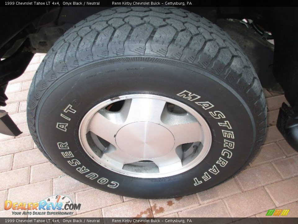 1999 Chevrolet Tahoe LT 4x4 Onyx Black / Neutral Photo #18