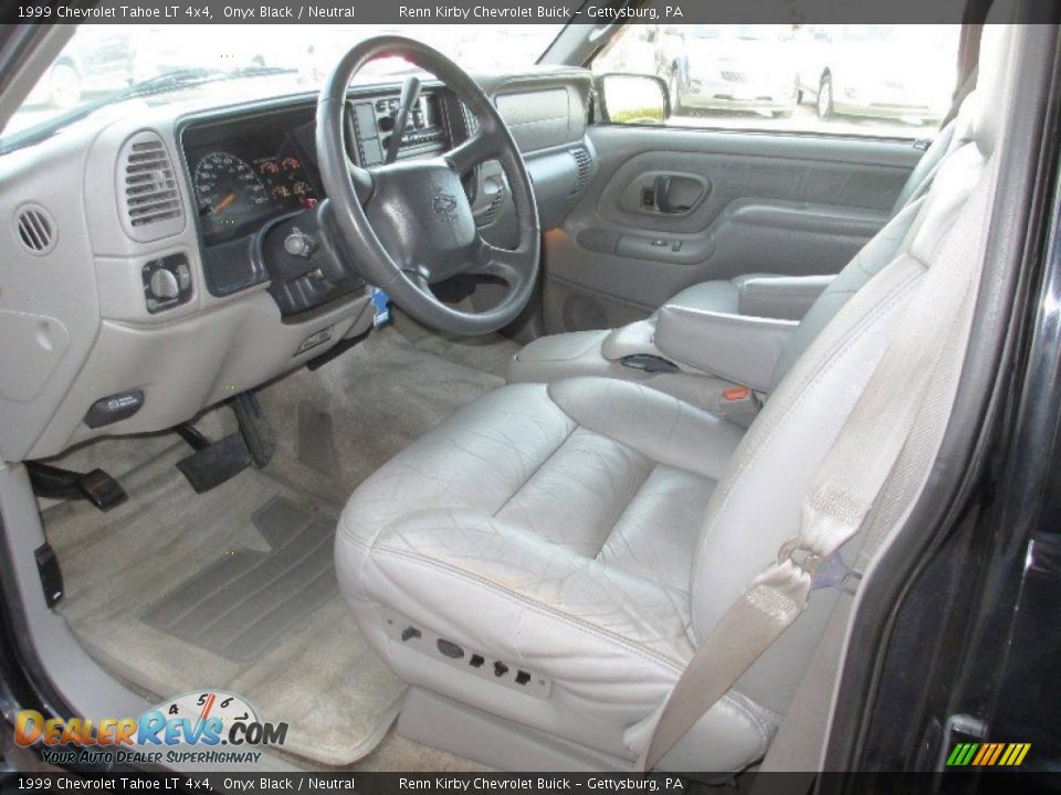 1999 Chevrolet Tahoe LT 4x4 Onyx Black / Neutral Photo #19