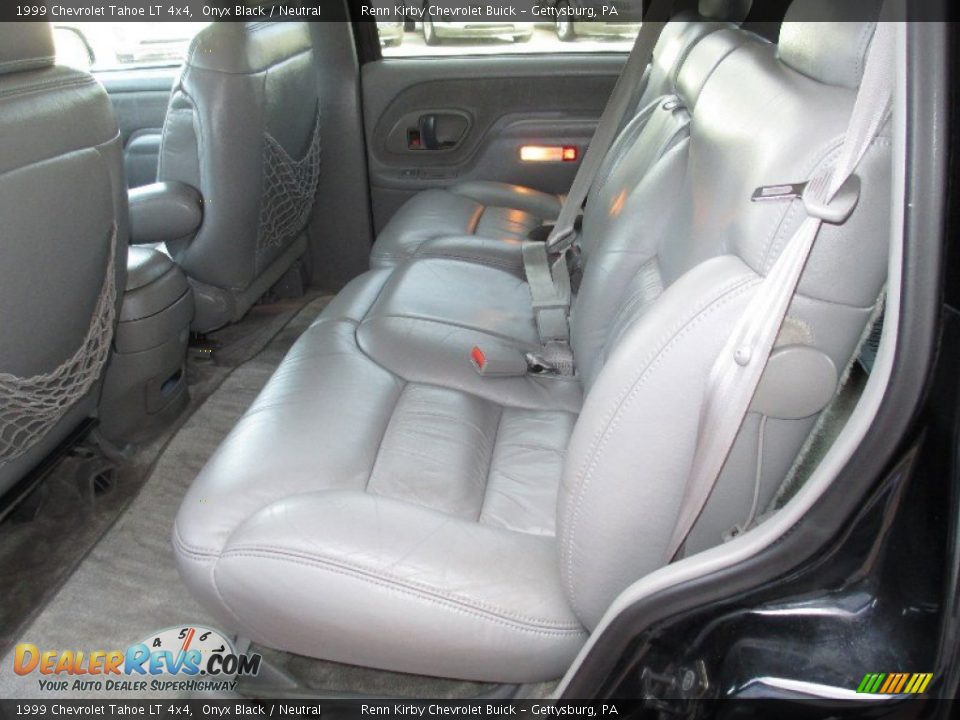 1999 Chevrolet Tahoe LT 4x4 Onyx Black / Neutral Photo #20