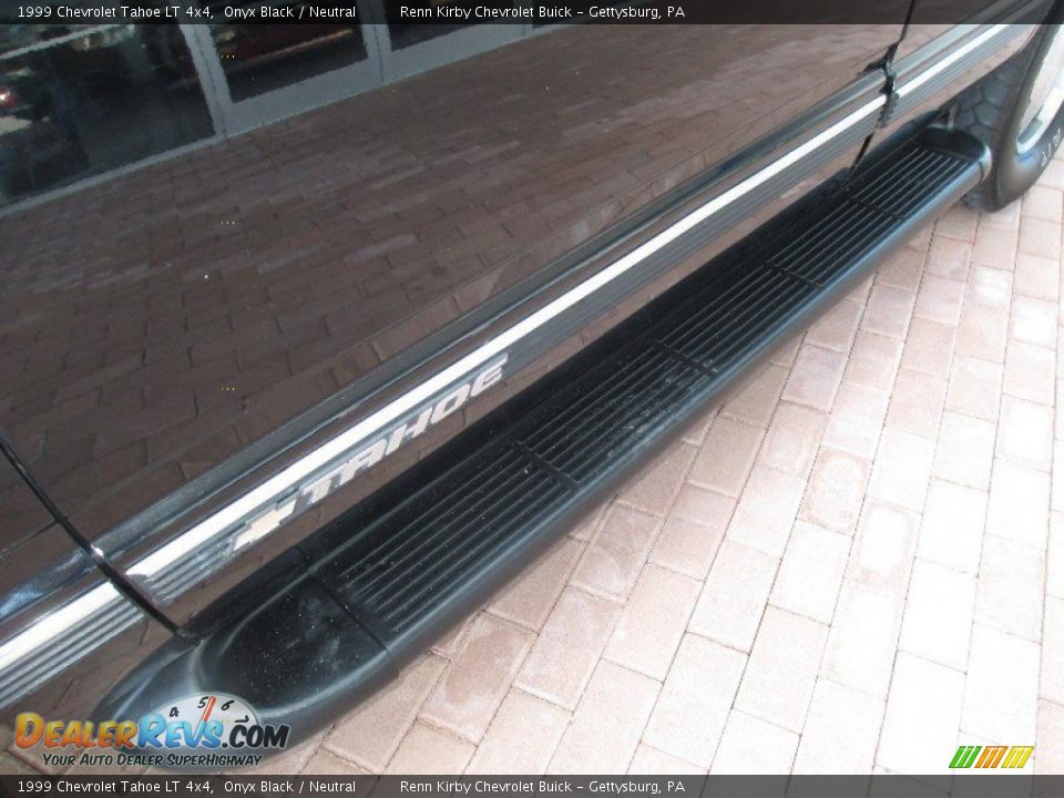 1999 Chevrolet Tahoe LT 4x4 Onyx Black / Neutral Photo #27