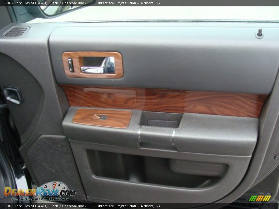 2009 Ford Flex SEL AWD Black / Charcoal Black Photo #20