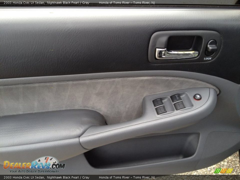 2003 Honda Civic LX Sedan Nighthawk Black Pearl / Gray Photo #8