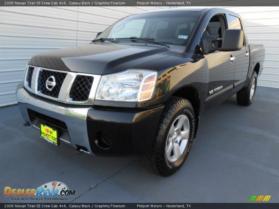 2006 Nissan Titan SE Crew Cab 4x4 Galaxy Black / Graphite/Titanium Photo #7